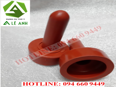Núm cho bê bú sữa